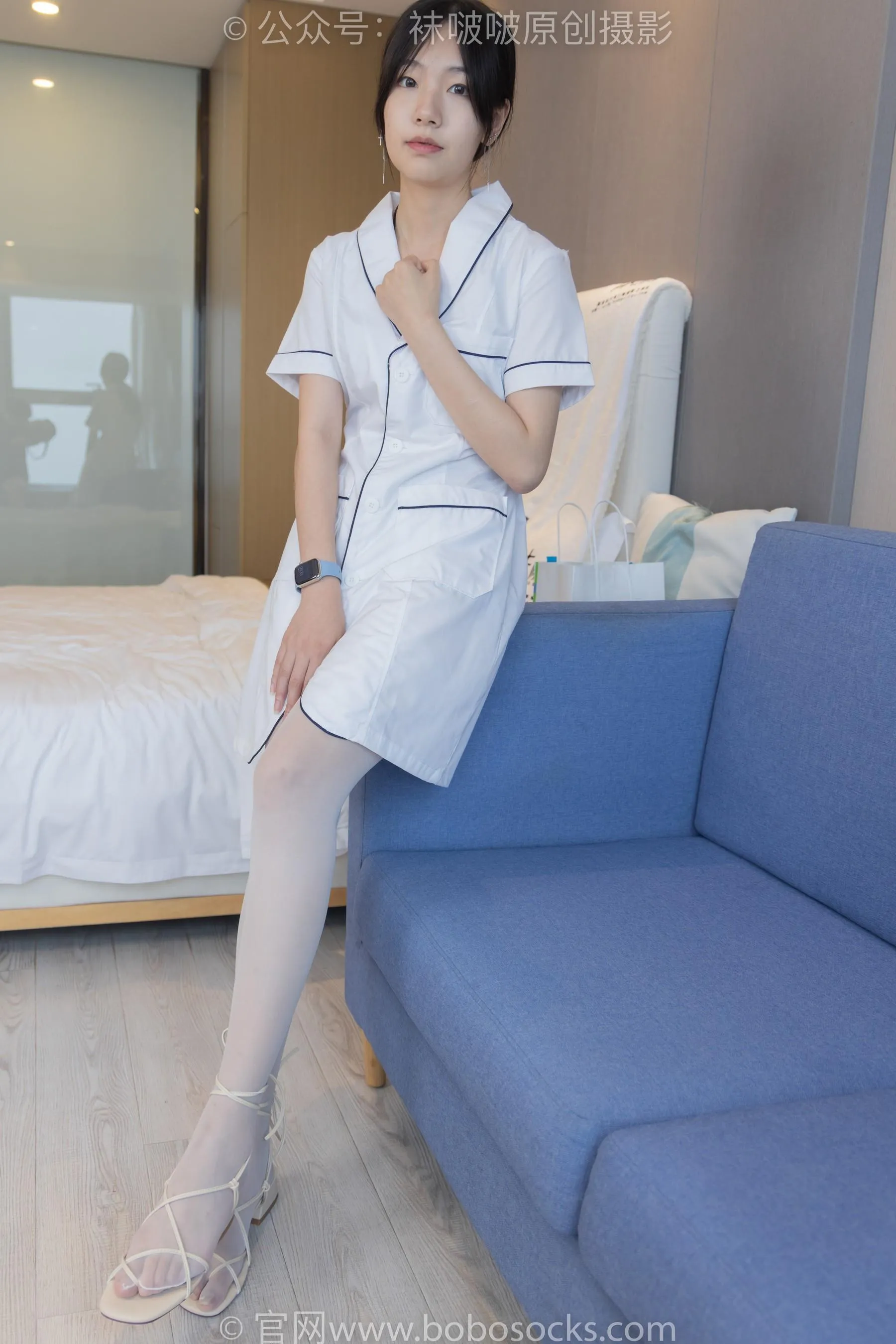 [BoBoSocks袜啵啵]NO.206 小甜豆-绑带凉鞋、白丝大腿袜、小护士服 [89P]插图1
